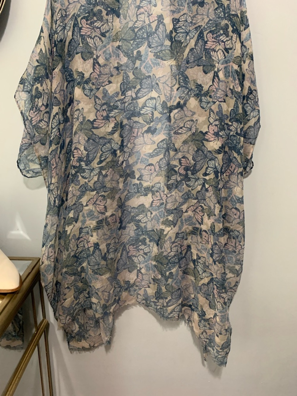 Sheer Floral Kimono butterfly print - Picture 4 of 5